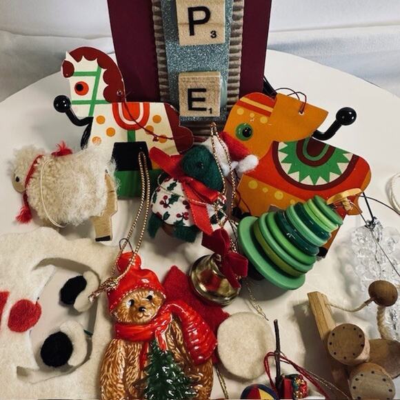 Grab Bag 14, Christmas Ornaments, Mixed Lot handmade Gordon Fraser Santa Holiday - Picture 5 of 16